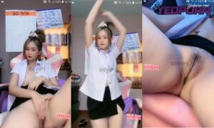คลิปหลุด THlive สาวมหาลัยหมวยงานดีมาเต้นยั่วๆเปิดหีขยำนมให้ดู ก่อนนั่งแหกขาเอานิ้วล้วงหีเสียวๆจนน้ำพุ่งร้องครางอย่างดัง